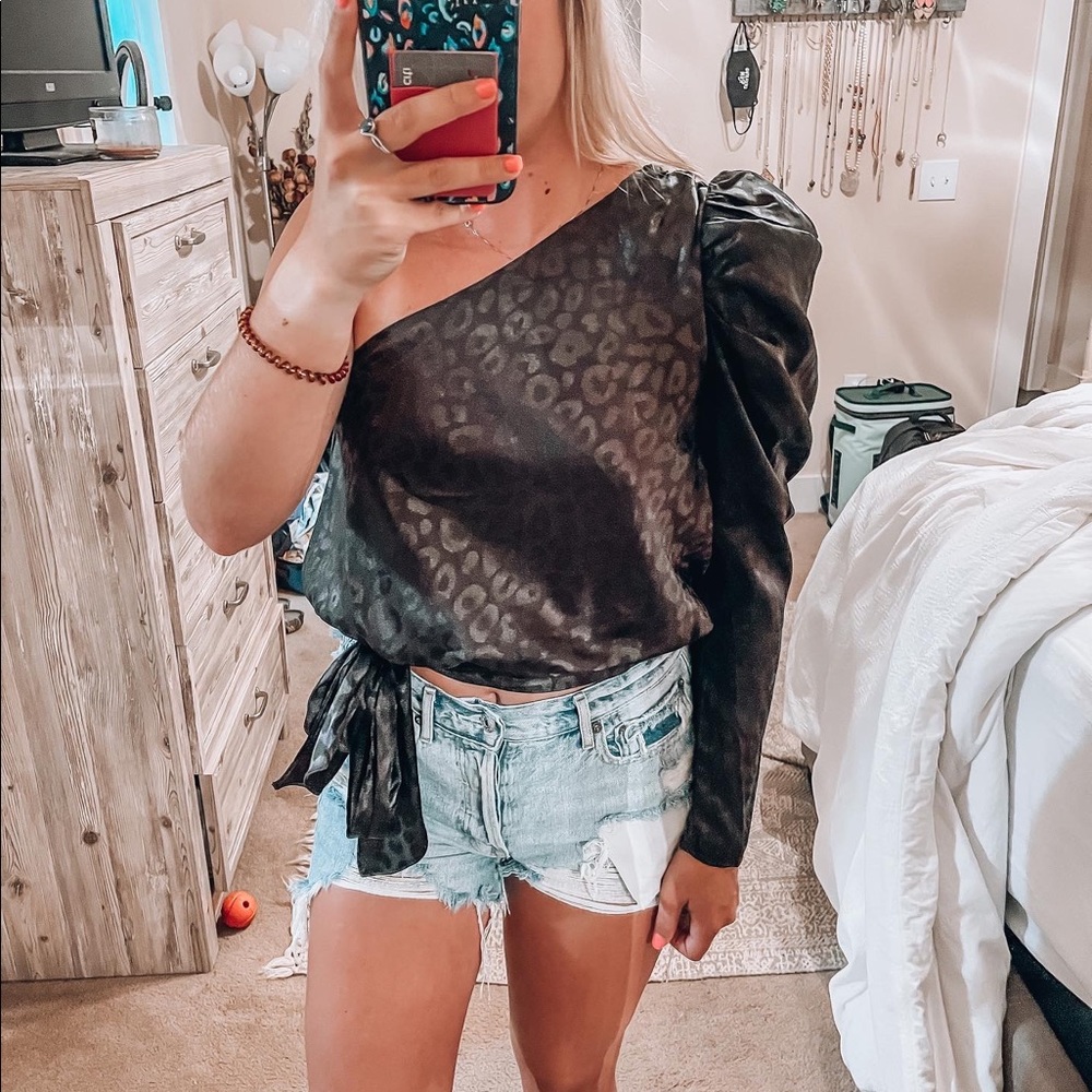 Vestique top